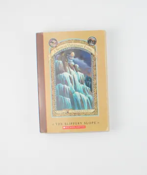 A SERIES OF UNFORTUNATE EVENTS- THE SLIPPERY SLOPE #10 NOVEL PRE-LOVED