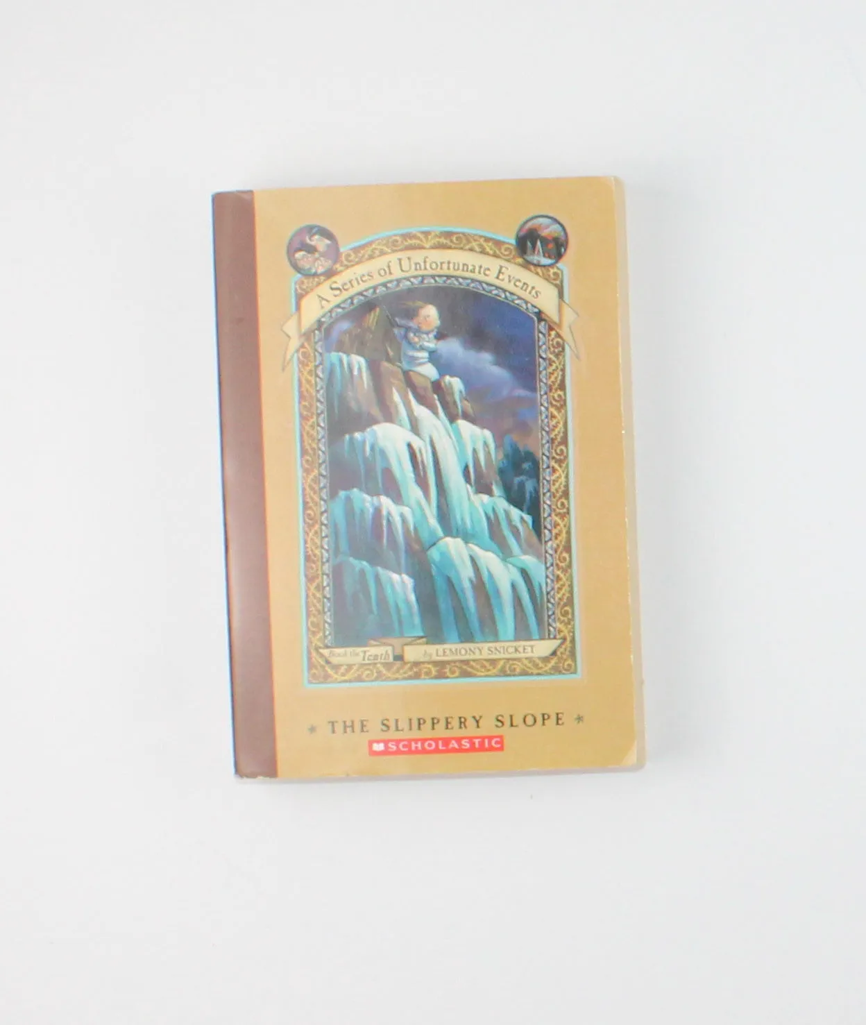 A SERIES OF UNFORTUNATE EVENTS- THE SLIPPERY SLOPE #10 NOVEL PRE-LOVED