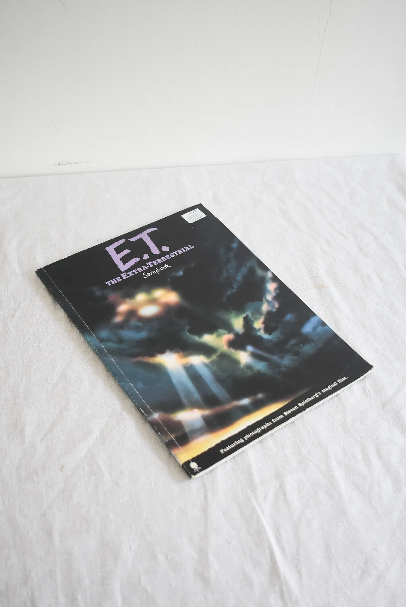E.T. The extra-terrestrial storybook (1982)