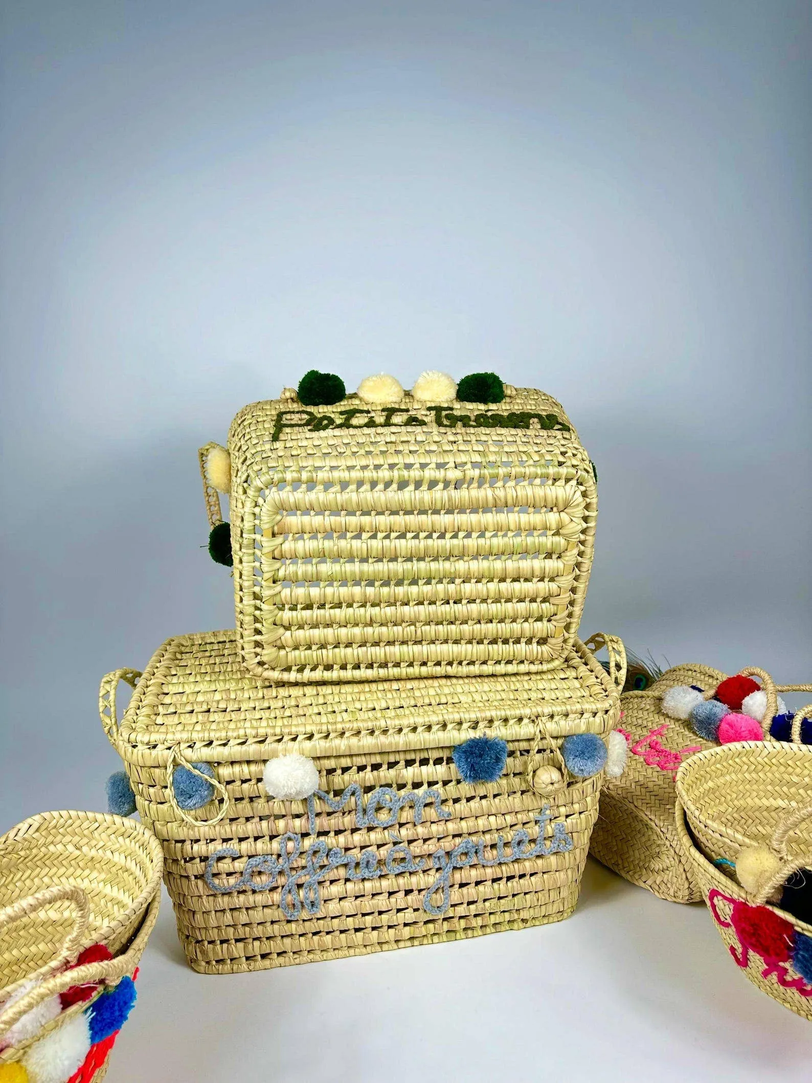 Personalized toy trunk , Wicker storage chest.: - Large: 60x40x33 cm