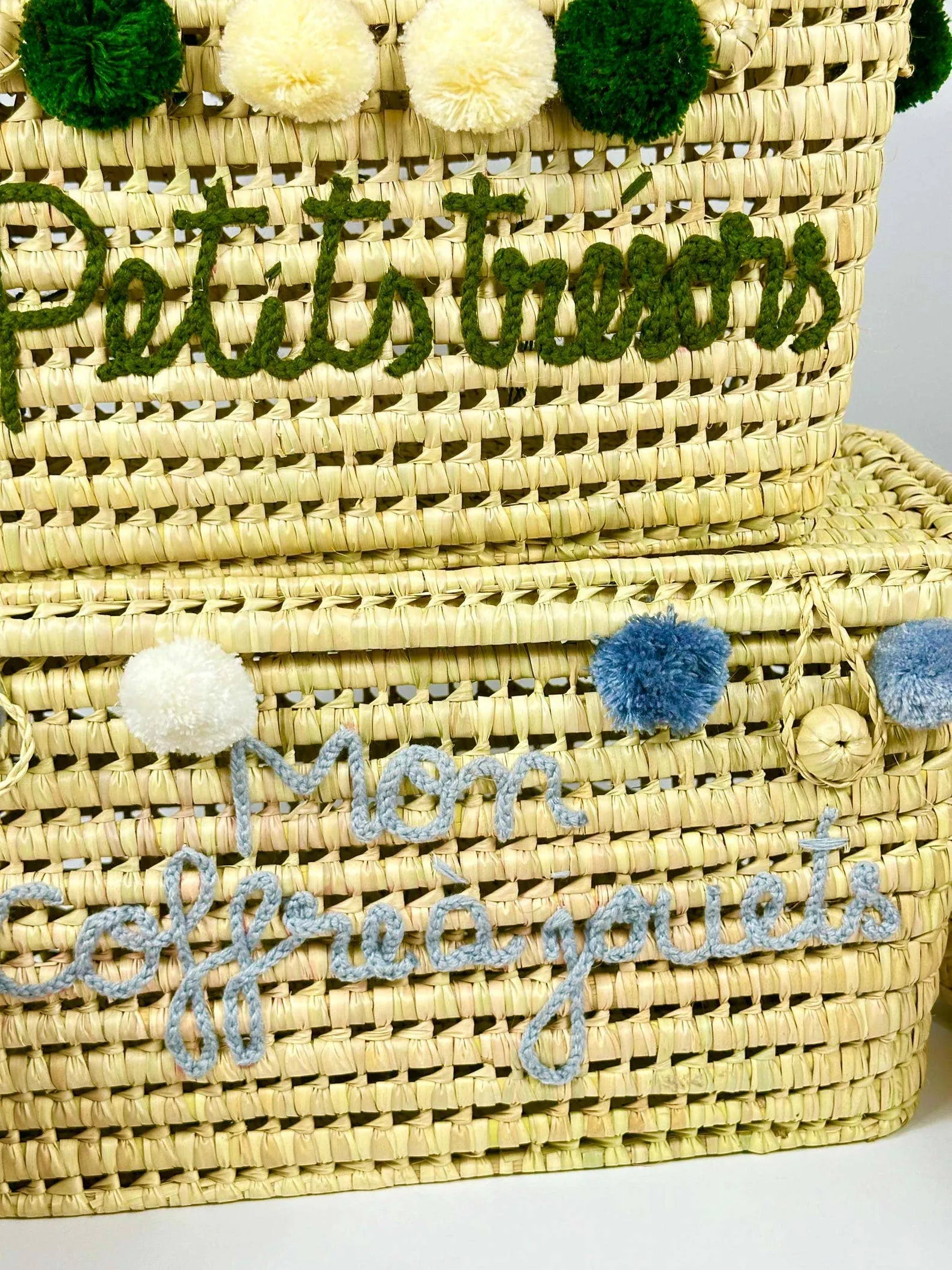 Personalized toy trunk , Wicker storage chest.: - Large: 60x40x33 cm
